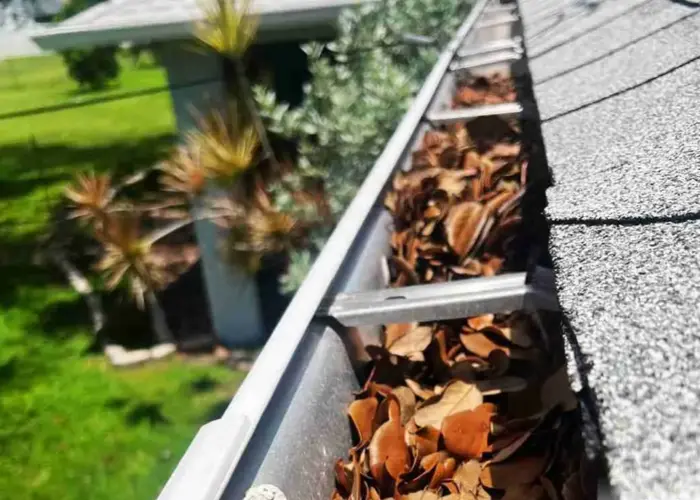 Crestwood gutter cleaning home page
